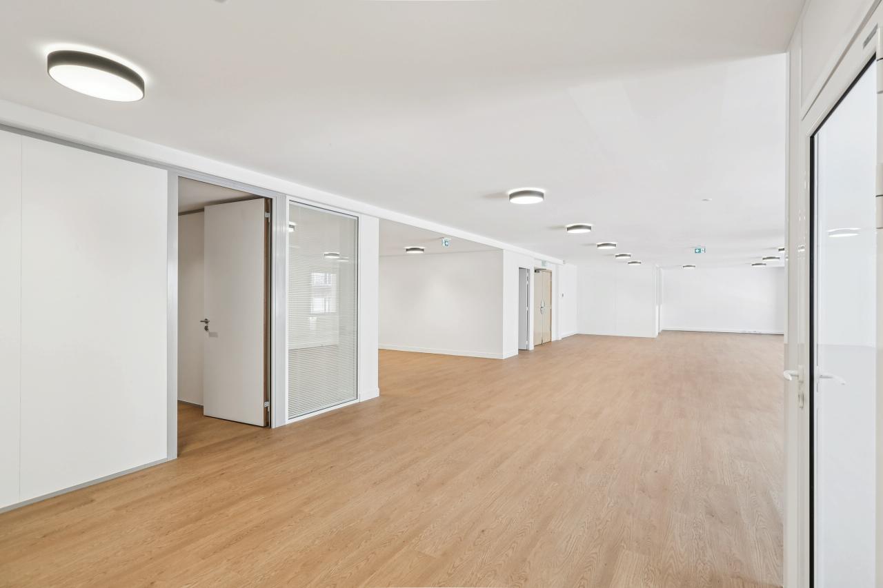Bureau Paris 242m² Location bureau Paris OLBUR2428217 9
